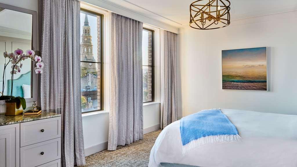 The Loutrel Hotel Charleston Room photo